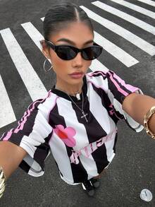 Muchica 女士字母花卉印花休闲百搭日常穿着T恤 - 彩色 - 查看 6