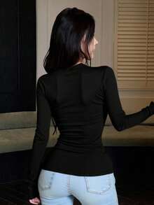 DAZY Camiseta de mujer de manga larga, cuello redondo, ajustada y de color liso - Negro - Ver 2