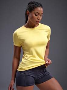 Powerista 女士字母印花圆领休闲短袖运动T恤，夏季 Powerista 透气柔软运动T恤，压缩衣，适合日常穿着，瑜伽、瑜伽馆、健身房、室内外运动锻炼，女士健身T恤，女士运动T恤，女士运动上衣，圆领T恤 - 黃色 - 查看 4