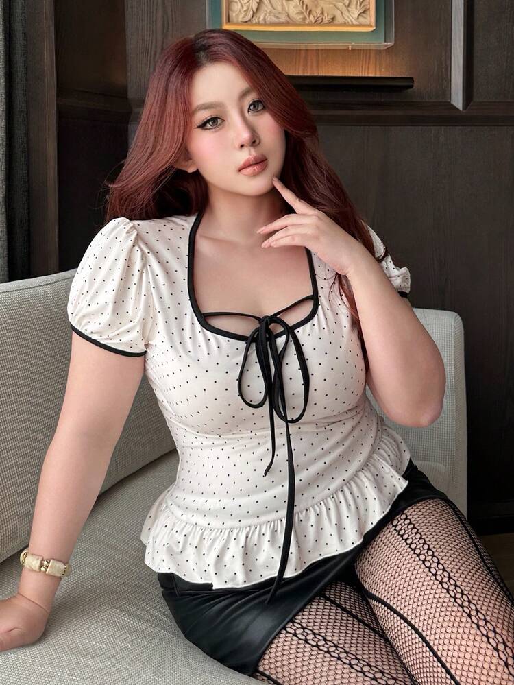 Dazy Plus Fashionable Polka Dot Tight Solid Color Splice Lace-Up Short Sleeve Sexy Plus Size Women T-Shirt, Spring/Summer