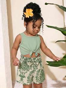 SHEIN Vintaside Kids 女嬰夏季鼠尾草綠打結背心上衣與短褲套裝，趣味復古植物印花提花針織套裝，適合度假、假日與戶外探險 - 綠色 - 查看 8