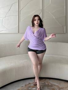 Vibekara 大码女装春夏新款白色交叉褶皱V领宽松短袖上衣，收腰优雅T恤，适合日常穿着、办公室、返校、感恩节、度假、开幕式、生日派对、音乐节、情人节等场合，春夏穿搭+科切拉音乐节/派对 - 紫色 - 查看 4