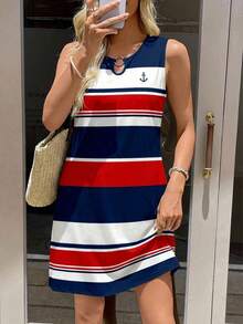 SHEIN LUNE 大码休闲度假风，学院风，红、蓝、白撞色条纹航海风Logo图案无袖连衣裙；大码夏季连衣裙；大码夏威夷连衣裙；大码度假装；大码夏威夷套装；大码碎花连衣裙；女士休闲连衣裙；商务休闲女装；女教师装；女士节日装。 - 彩色 - 查看 6