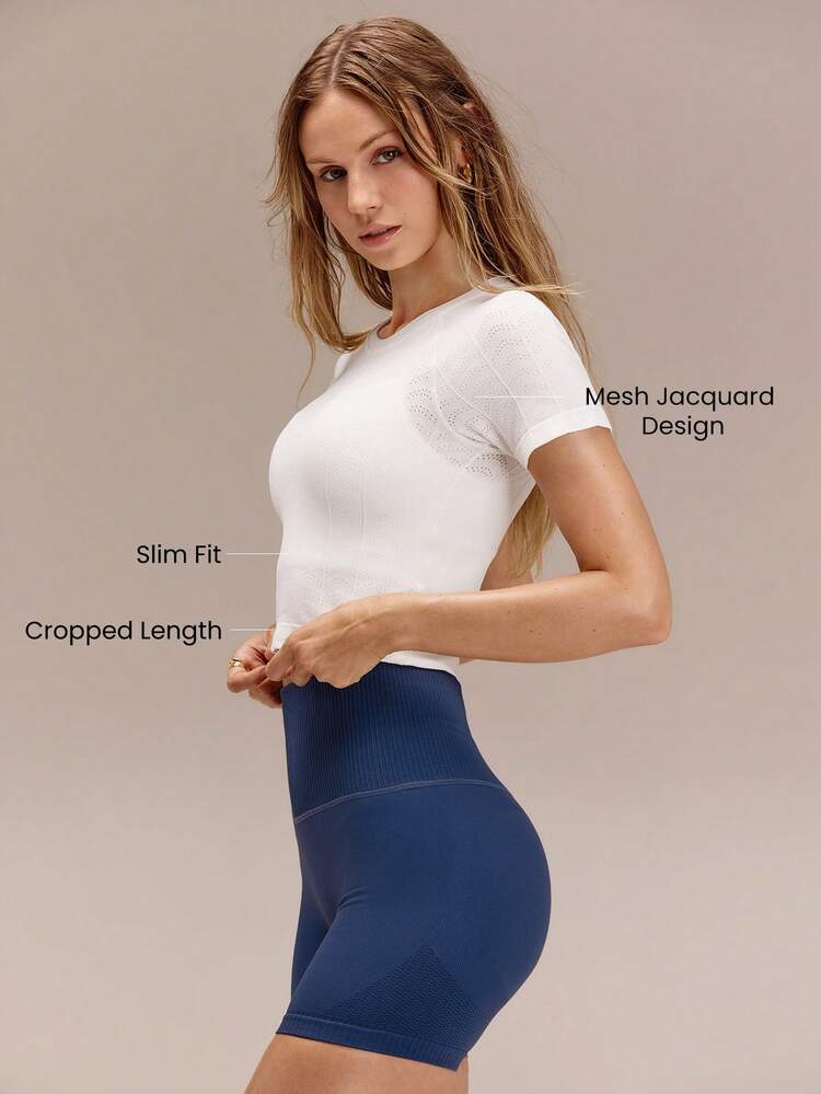 Ultrafine Soft Seamless Shine All Day Sweat-Wicking Stretchy Fitted Mesh Jacquard Cropped Crewneck Daily Casual Summer Wear