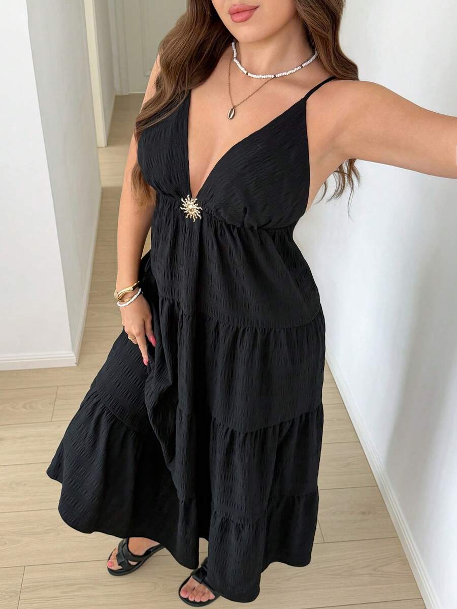 SHEIN LUNE Plus Size Women Metal Sun Decor Camisole Dress - Black - View 1