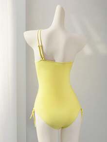 SHEIN Swim 1 buah Baju Renang Wanita Terusan Seksi Tanpa Punggung dengan Dekorasi Bunga 3D, Cocok untuk Liburan Musim Panas - Kuning - View 2