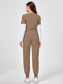 TaskEZ Conjunto de uniforme de pijama médico con top de manga corta y pantalones - Marrón - Ver 2