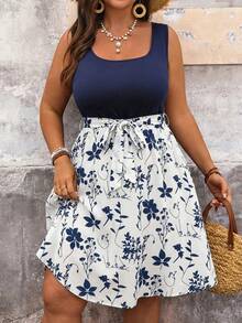 SHEIN VCAY 大码女式休闲度假连衣裙，蓝白花卉拼接，母亲节完美之选。夏季女装，乡村风，派对装，沙滩裙，波西米亚风V领。 - 藍白色 - 查看 1