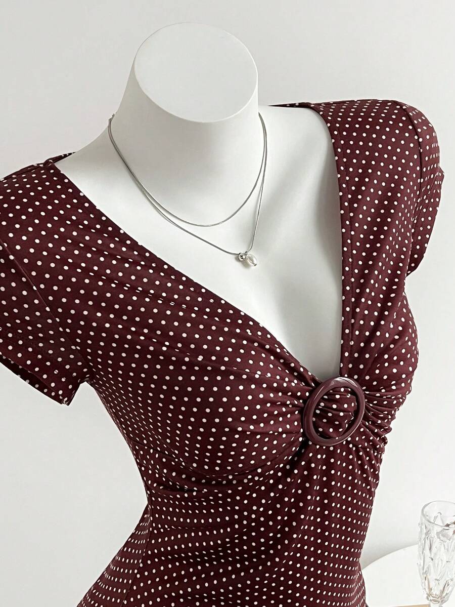 SHEIN Tall Women's T-Shirt With Deep V-Neck, Ruched Detailing, And Knit Polka Dot Pattern - Brown - View 1