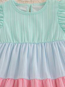 SHEIN Robe d'été pour bébé fille avec blocs de couleurs texturés, rayures et patchwork, ourlet à volants superposés, design de manches à volants doux, convient pour les fêtes d'été/les vacances - Multicolore - Voir 8
