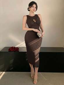 DAZY 春夏镂空设计金属扣装饰扭结纯色吊带中长连衣裙，适合情人节、婚礼、派对、宴会、时尚活动、优雅办公室穿着的针织连衣裙 - 棕色 - 查看 4