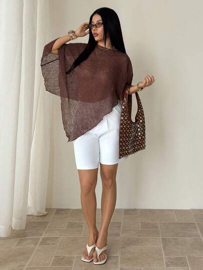 SHEIN PETITE Áo choàng liền thân dệt kim jacquard màu nâu thời trang, đa năng, khoét rỗng, kiểu dáng yếm, cổ yếm, thích hợp mặc đi nghỉ mát, nhẹ nhàng.