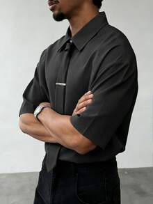 Manfinity Dauomo Áo sơ mi nam tay ngắn, màu trơn, dáng rộng, thường ngày. - màu đen - Xem 3