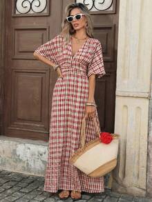 Elegante vestido de mujer con cuello en V profundo, mangas cortas y cintura ceñida, en estilo francés con tejido a cuadros azul y blanco - Rojo - Ver 6