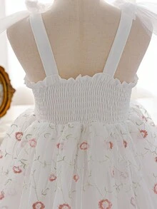 SHEIN Glamorique Kids 女童花童礼服，公主裙，吊带，蝴蝶结装饰，白色网纱刺绣粉色连衣裙，可爱优雅的正式礼服 - 白色 - 查看 5