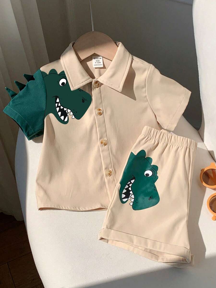 SHEIN 2pcs Baby Boy Casual Cute Cartoon Dinosaur/Tyrannosaurus Rex Print Short Sleeve Polo Shirt And Shorts 2-Piece Outfit Set, Suitable For Outings, Daily Wear, Sports, Play, Parties, Vacations, Birthday Parties, Spring & Summer Dino Short Outfit Boy Dinosaur Toddler Outfit