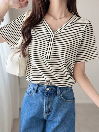 FRIFUL Camiseta de manga corta con cuello y puños de contraste, de corte holgado y con rayas onduladas, para uso casual en verano