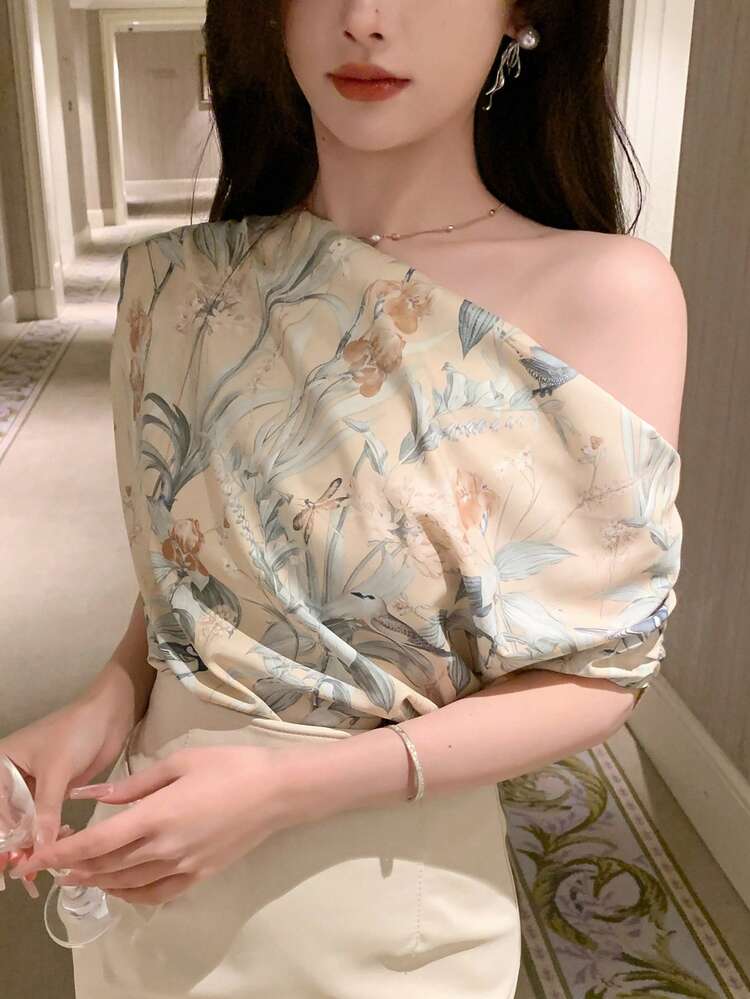 Women's Floral Print Casual Versatile Daily Wear Asymmetrical Shoulder T-Shirt
