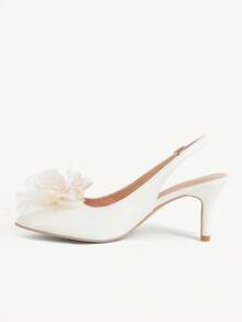 CUCCOO CHICEST Giày cao gót mũi nhọn màu trắng bằng satin, có quai sau đính hoa ba chiều dành cho nữ. - trắng - Xem 5