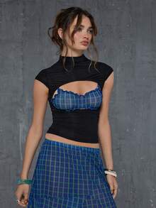 COUREZ 透视短袖修身镂空网纱内衬上衣 / Y2K 夏季女装 黑色镂空短袖上衣 外出穿搭 音乐节穿搭 演唱会穿搭 夏季上衣 夏季女装 春季女装 - 彩色 - 查看 6