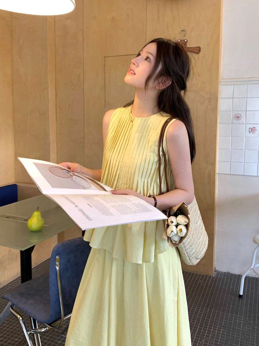 DAZY 女士圆领褶皱无袖休闲衬衫+宽松韩版度假短裤两件套家居服套装，夏季女士休闲装