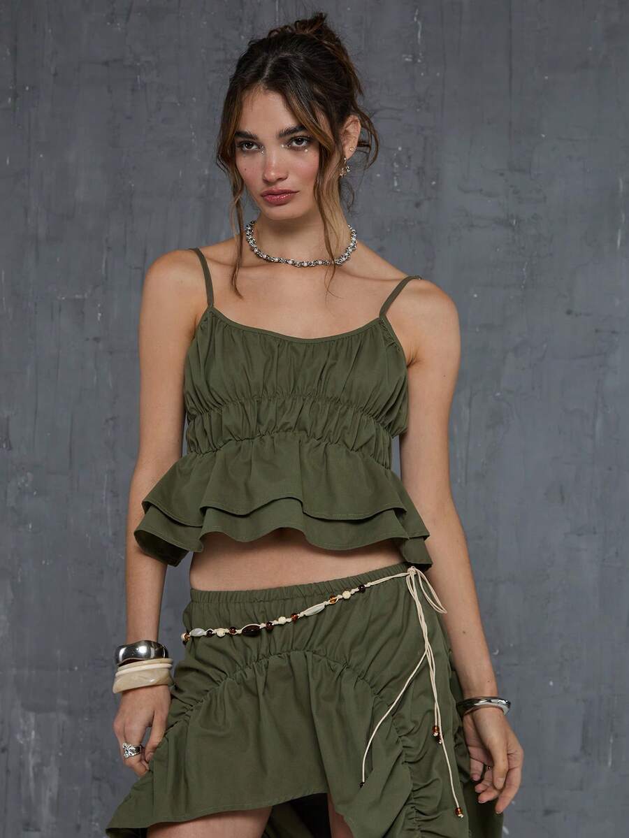 COUREZ Blusa regata com franzido volumoso / Roupas de verão Y2K para mulheres, blusas sem mangas, blusas verdes, blusas de verão, looks para sair, looks para festivais, looks de primavera para mulheres - Verde de Exercício - Ver 1