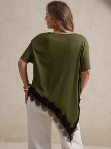 Olive Green Round Neck Asymmetric Hem Lace Patchwork Short Sleeve T-Shirt, Fashionable Casual Plus Size Top - Army Green - View 2