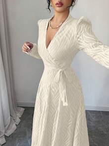 Modelyn Vestido mini con mangas de pétalos y cintura ceñida, diseño francés para mujeres - Albaricoque - Ver 1