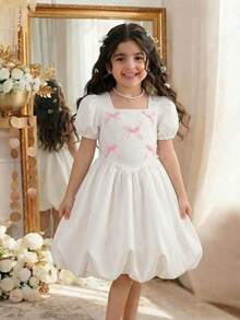 Glamorique Kids 1pc Young Girls' Square Neck Short Puff Sleeve Bowknot Decor Pink Cute Elegant Casual Dress, Suitable For Daily Outing, Travel, Party, Summer, Soft & Comfortable Fabric, 2026 Spring/Summer New Fashion Bubble Dress For Kids Young Girl Dresses Kids Puff Sleeve Dress Charming Kids Dresses White Dress With Pink Bows - White - View 4