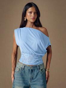 SHEIN BAE 黑色针织蕾丝拼接不对称肩部时尚女式衬衫，秋冬季 - 淺藍色 - 查看 4