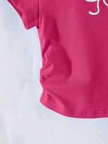 SHEIN Genkimix Kids 女童休閒圓領短袖修身短版不對稱下擺蝴蝶結花卉印花藍色T恤，百搭夏季上衣 - 玫紅色 - 查看 5