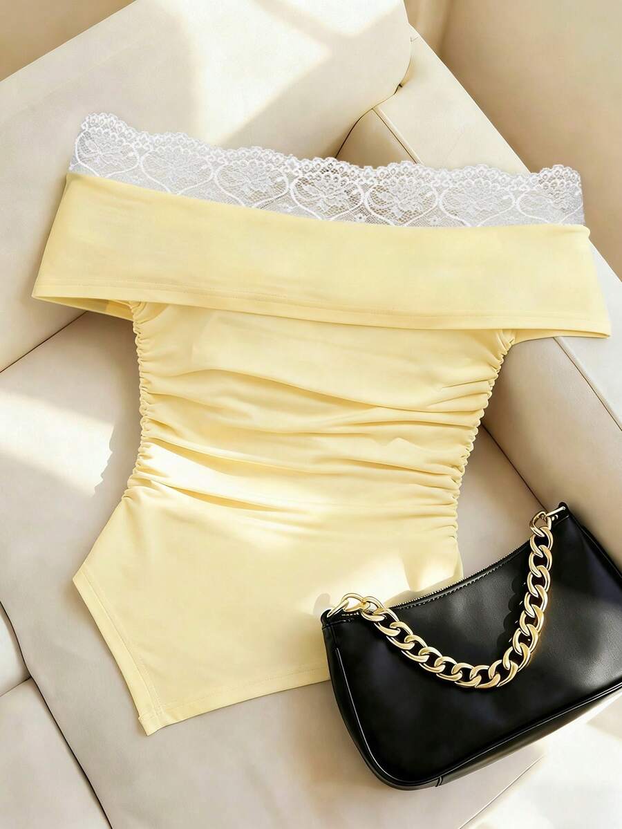 SHEIN Holidaya Áo thun ren phối màu trễ vai dành cho nữ, kiểu dáng bất đối xứng màu vàng nhạt, thích hợp cho mùa xuân/hè. - Màu vàng - Xem 1