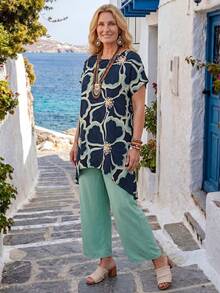 EMERY ROSE Plus Size Women's Casual Floral Print Asymmetrical Hem Loose Top And Straight Leg Pants 2 Piece Set, Suitable For Spring, Summer And Autumn Summer Outfit For Plus Size Women Festival Outfits For Plus Size Women Beach Outfits For Plus Size Women Vacation Outfits Plus Size  Women Country Concert Outfit  Boho Outfit - Multicolor - View 3
