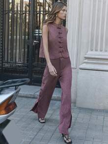 Nöista 女士复古紫红色新款中国风无袖背心阔腿裤套装，带中国风褶裥 - 酒紅色 - 查看 4