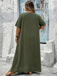 SHEIN CURVE+ Curve 尺码 US22 音乐节、海滨度假、波西米亚风女士纯色圆领短袖褶皱宽松休闲连衣裙 - 綠色 - 查看 2