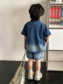SHEIN 男童渐变水洗牛仔短袖上衣和渐变短裤两件套，适合日常穿着、上学、度假、旅行、休闲、日光浴、夏季等场合。 - 藍色 - 查看 2