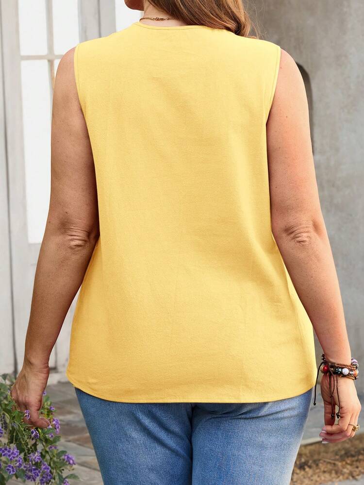 Plus Size Women V-Neck Sleeveless Casual Hollow Out Shirt