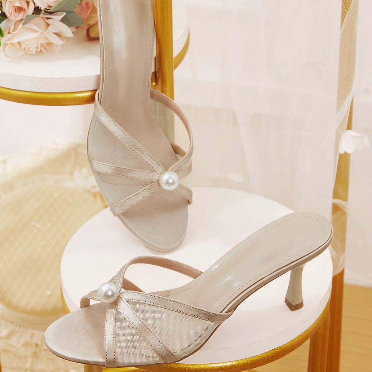 Sandalias de tacón alto de malla con perlas de color albaricoque de punta redonda para mujer, nuevas para primavera y verano, elegantes y cómodas, v