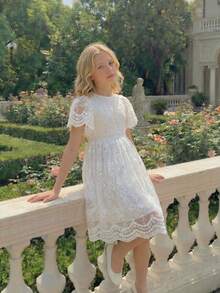 SHEIN Đầm ren cổ tròn phối họa tiết dễ thương và thanh lịch cho bé gái tuổi teen - trắng - Xem 2