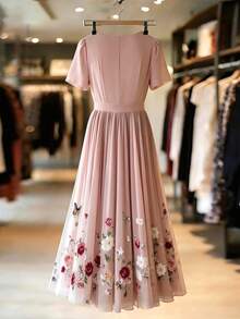 Franclia Đầm midi màu hồng nhạt cổ chữ V xếp ly bằng vải lưới, đầm chiffon in hoa và bướm mùa hè. - Hồng - Xem 2