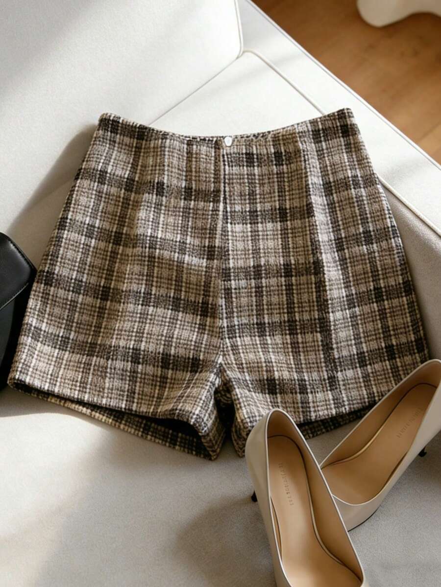 Franclia 时尚复古格子修身女式短裤 - 卡其色 - 查看 1