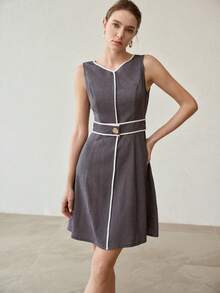 MOTF PREMIUM V-NECK SLEEVELESS CONTRAST TRIM DESIGN WOMEN'S MID-LENGTH DRESS, SPRING/SUMMER - Navy Blue - View 4