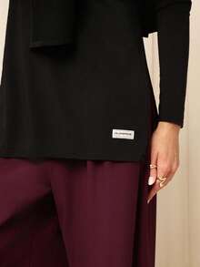 Áo thun dài tay cổ tròn dáng suông X Reem Modest TENCEL™ Modal City Sweetheart, chất liệu mềm mại, nhẹ, thấm hút mồ hôi, xẻ tà bên hông, thích hợp mặc hàng ngày. - màu đen - Xem 4