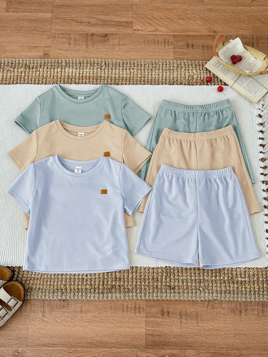 SHEIN 6 قطع/مجموعة بدلة أطفال أساسية من قميص كم قصير وشورت بألوان سادة، للربيع والصيف، ملابس أولاد صغار، ملابس للعودة إلى المدرسة - متعدد الألوان - مشاهدة 1