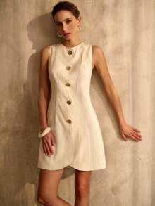 MOTF PREMIUM 杏色纹理面料无袖连衣裙，饰有扇形花边和金属扣环，适合春夏穿着 - 杏色 - 查看 7