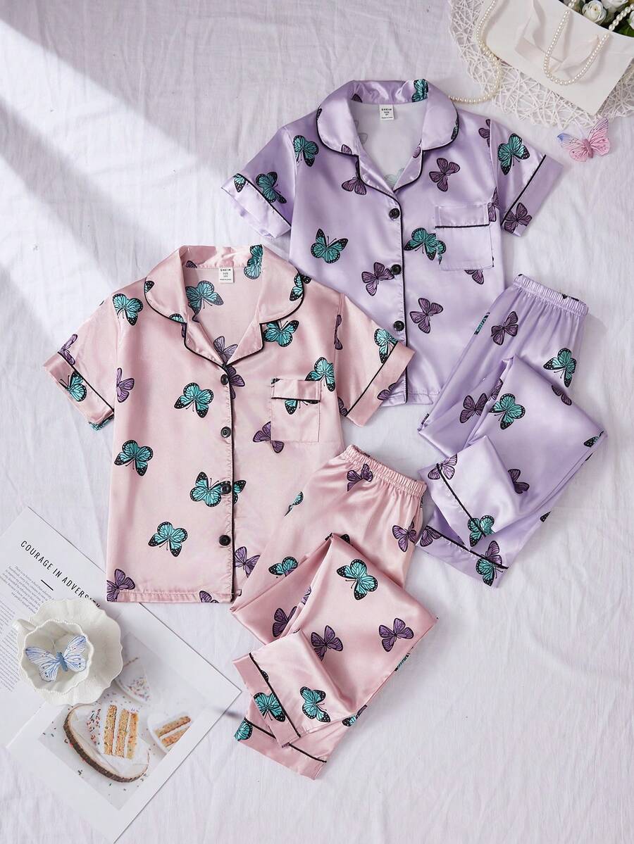 SHEIN 2件組青少年女孩翻領短袖長褲夏季紫色與粉色蝴蝶印花睡衣套裝,可愛緞面絲滑柔軟睡衣套裝 - 彩色 - 查看 1