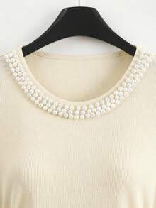 Franclia Blusa feminina de manga curta com gola redonda e detalhe de pérolas, cor sólida, cintura franzida com pérolas, estilo chinês romântico, ideal para o Dia dos Namorados, encontros casuais, festas noturnas, aniversários e casamentos. Texturizada. - Bege - Ver 5