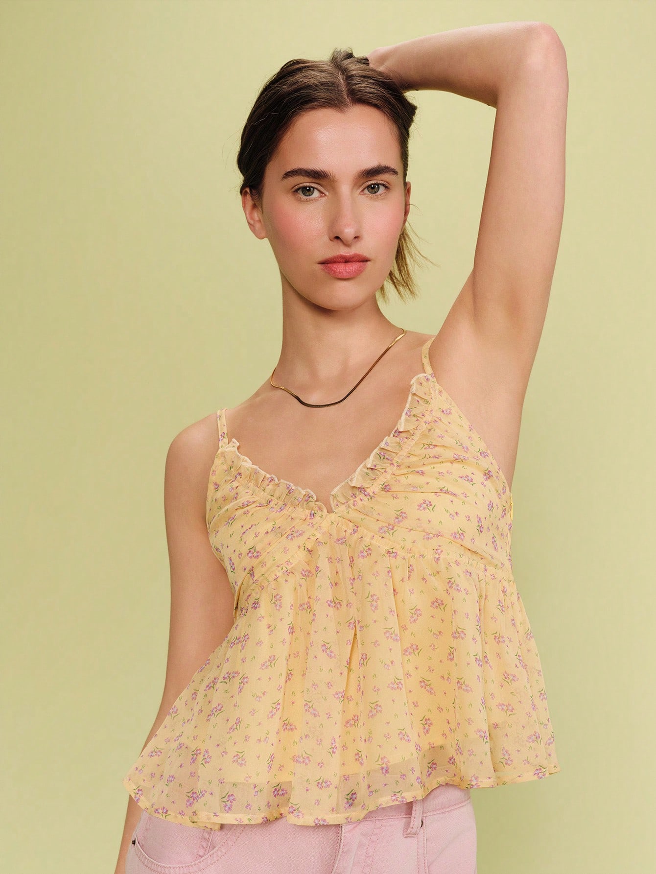 Flowy Yellow Floral Print Cami With Ruffle Details, A V-Neckline And Thin Straps Cute Chic Style Zoo Outfits Women Ruffle Top Loose Fit Top Flower Top Spring Summer Top French Style Top