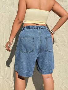 Rivivi Plus Size Women's Fashionable Casual Versatile Washed Denim Shorts - Medium Wash - View 2