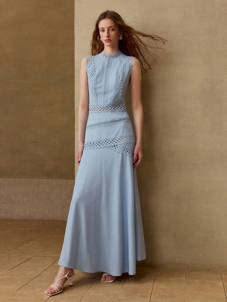 ELEGANT LACE INSERT SLEEVELESS LONG DRESS IN BLUE FOR WOMEN